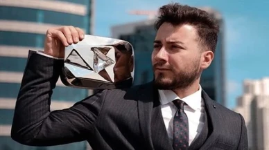 Tarikat bağlantısı iddiası gündem oldu: Arkadaşları Enes Batur'a ulaşamıyor