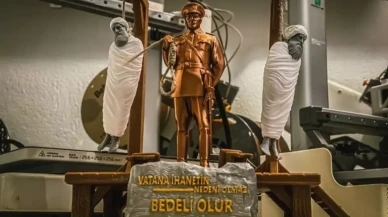 Ticaret Bakanlığı internette satılan 'Cumhuriyet Muhafızı', ürünü satıştan kaldırdı