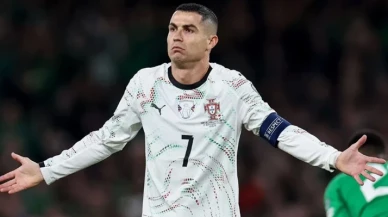 Ronaldo milli takımda ilk kez kırmızı kart gördü