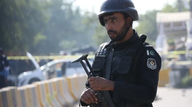 Pakistan'da intihar saldırısı dünya bunu konuşuyor! Çok sayıda ölü var