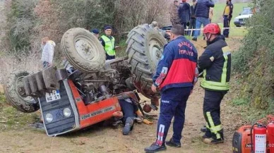 Manisa'da traktör devrildi: 68 yaşındaki çiftçi hayatını kaybetti