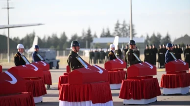 20 şehidimize son veda! Mürted Hava Üssü'nde tören düzenlendi