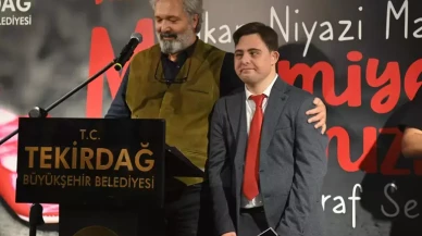 Down sendromlu sanatçı Madaslı'nın 'Masumiyetin Kırmızısı' serigisi Tekirdağ'da