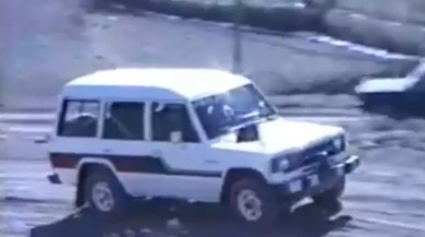 Süper valinin oğlu 45 yıl sonra babasının makam aracını bulup satın aldı