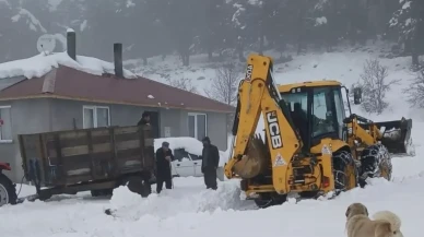 Ordu’da kar yağışı yayla yollarını kapattı, ekipler seferber oldu