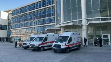 Adliye önünde kavga: Boşanma davasından sonra 5 kişi yaralandı