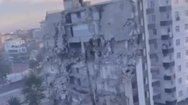 Diyarbakır’da yıkım sırasında 8 katlı bina çöktü