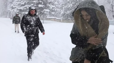 Meteoroloji'den 36 ile sağanak ve kar uyarısı! Bu gece başlıyor aman dikkat!