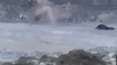 İzmit’te köprü altında çıplak halde bulunan şahsa polis müdahale etti