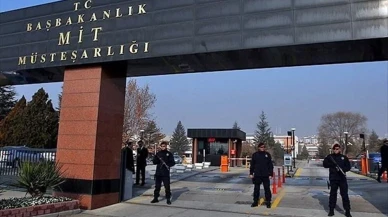 MİT, sahte baz istasyonu kuran yabancı uyruklu 7 şüpheliyi suçüstü yakaladı