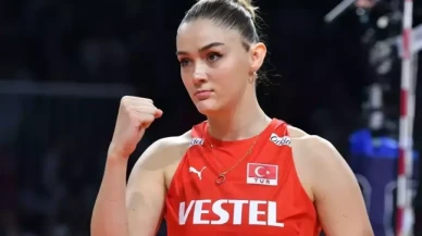 Zehra Güneş Vegas'ta! Tatil kombinine beğeni yağdı