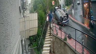 İstanbul'da bir yaya takla atan otomobilden kaldırıma çıkarak kurtuldu