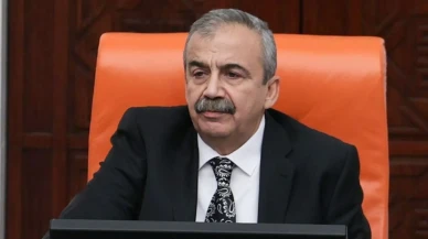 Sırrı Süreyya Önder'in ölümü sonrası saçlarını kazıtan Sezen Aksu'nun son hali ortaya çıktı