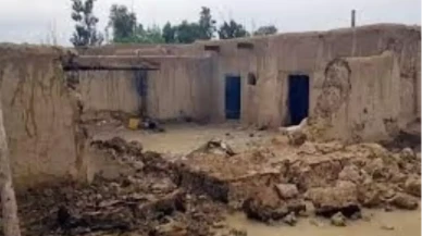 Pakistan'da fırtına: 18 kişi hayatını kaybetti