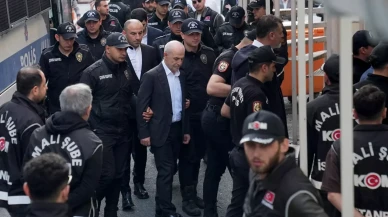 CHP'li 5 belediye başkanı görevden alındı