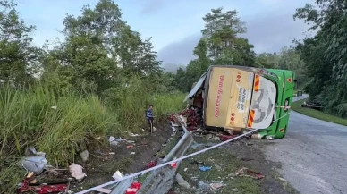Malezya’da feci kaza: Öğrenci otobüsü devrildi, 15 ölü, 33 yaralı!