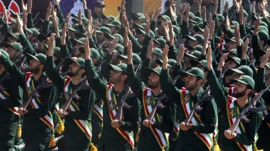 Devrim Muhafızlarının kritik ismi ve iki general İsrail saldırısında öldürüldü