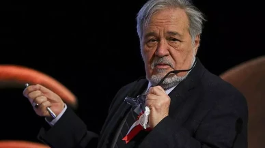 İlber Ortaylı'nın da içinde bulunduğu araç kaza yaptı