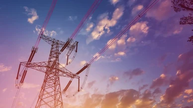 Türkiye'de günlük elektrik tüketiminde tarihi zirve: Rekor düzeye ulaşıldı!