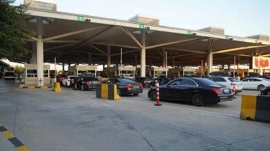 Edirne sınır kapılarında  tek günde rekor giriş!