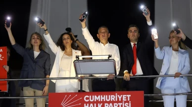 DEVA'dan istifa eden iki önemli isim CHP'ye katıldı