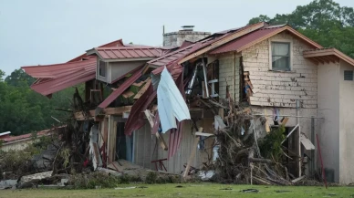 Teksas'taki sel felaketinde can kaybı 104'e yükseldi