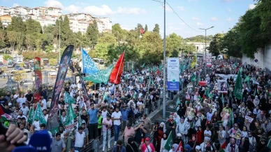 İstanbul'da İsrail'in protestolarını etmek amacıyla yürüyüş düzenlendi