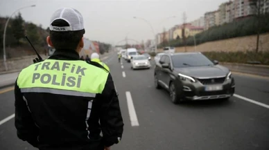 Eski trafik levhaları değişiyor genelge Resmi Gazete'de yayımlandı!
