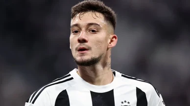 Trabzonspor, Ernest Muçi'yi kadrosuna dahil etti