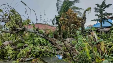 Vietnam’da Bualoi Tayfunu alarmı: 250 bin kişi tahliye ediliyor