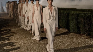 Moda Tutkunları İçin Abiye Elbise Seçimleri: Pembe, Sarı ve Bordo