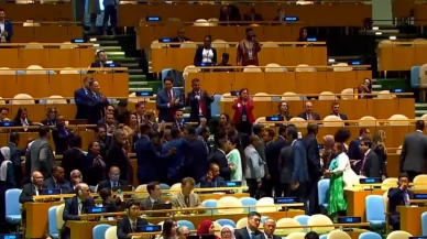 BM'de Netanyahu'ya protesto! Katılımcılar salonu terk etti