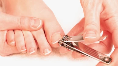 Uzmanlardan Diyabet hastalarına kritik uyarı: Yanlış tırnak kesimi ayağınıza mal olabilir