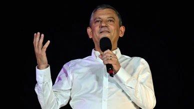 Özür Özel: Ya tarihe geçeriz ya da defolup gideriz