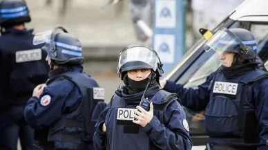 Fransa'da okula bıçaklı saldırı: 2 kişi ağır yaralandı
