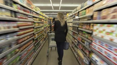 Marketler pazar günü kapanıyor mu? Bakan Bolat'tan sürpriz çıkış