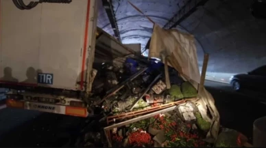 Beykoz’da tır devrildi, tünel kapandı