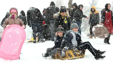 Niğde'de yarın okullar tatil mi? 27 Şubat kar tatili olan ilçeler açıklandı