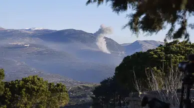 İsrail'den yeni hamle! Lübnan'ı vurdu sınıra asker yığdı