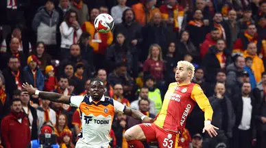 Galatasaray Başakşehir maç özeti 3-0 Aslan farkı 7 puana çıkardı