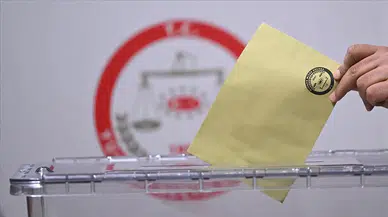 Son seçim anketi açıklandı: Zirvede dikkat çeken değişim, kararsızlar dengeleri altüst etti