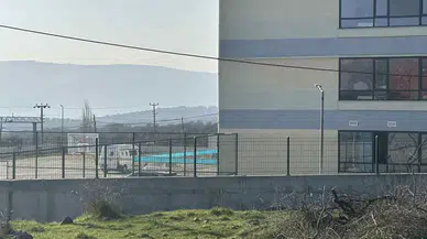 Lise öğrencisi okulun 3. katından atladı: Hastanede hayatını kaybetti