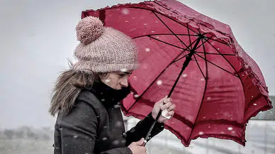 Meteoroloji’den kuvvetli yağış ve kar uyarısı: Yurt genelinde soğuk hava etkisini sürdürüyor