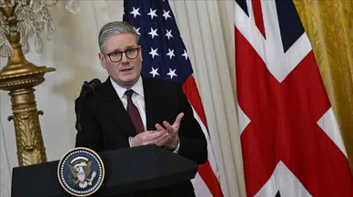 İngiltere, ABD'ye İran'ın füze depolarını vurmak için İngiliz üslerini kullanma izni verdi