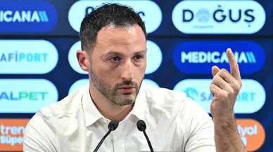 Fenerbahçe teknik direktörü Domenico Tedesco hakem kararlarına isyan etti