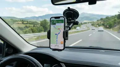 Ön cama telefon koymak yasak mı? Araçta telefon tutucu kullanmanın cezası ne kadar?