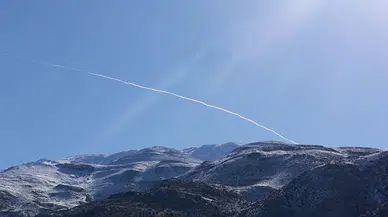 İsrail Lübnan’a hava ve deniz saldırısı düzenledi
