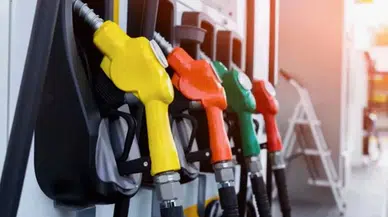 Gece yarısı akaryakıt zammıyla tabelalar alev aldı! Motorin ilk defa 80 TL'yi aştı