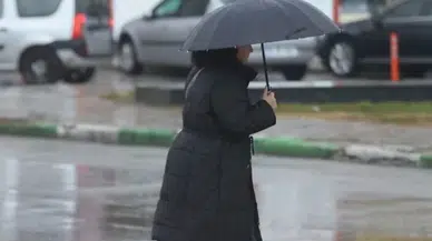 Sıcaklıklar o bölgelerde düşüyor! Meteoroloji'den sağanak uyarısı