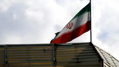 O ülke artan gerilim nedeniyle İran'a seyahat yasağı getirdi